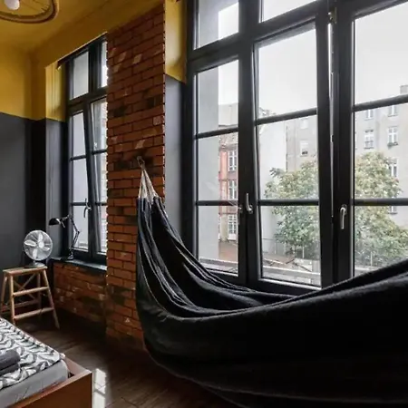 Апартаменти Golden Apartments&glamping-k28