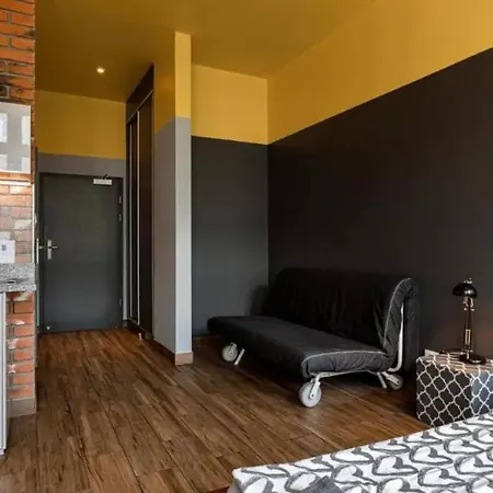 Апартаменти Golden Apartments&glamping-k28